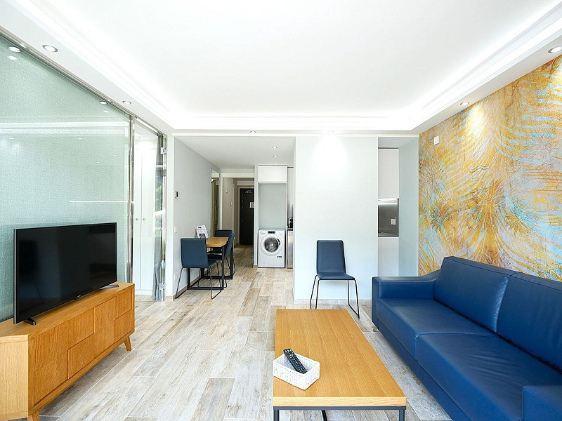 Apartment with Terrace and Wellness Facilities in El Tarter, Canillo. Photo:  8