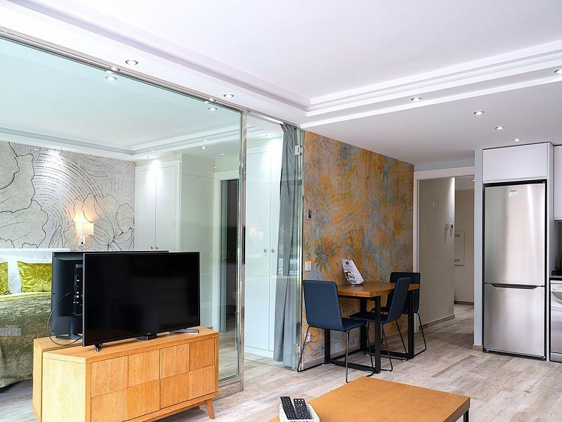 Apartment with Terrace and Wellness Facilities in El Tarter, Canillo. Photo:  9