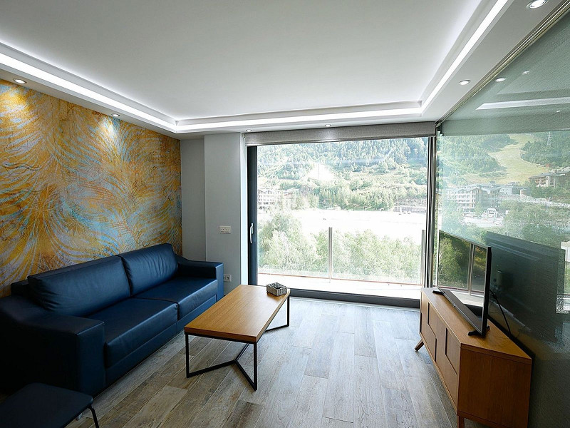 Apartment with Terrace and Wellness Facilities in El Tarter, Canillo. Photo:  11