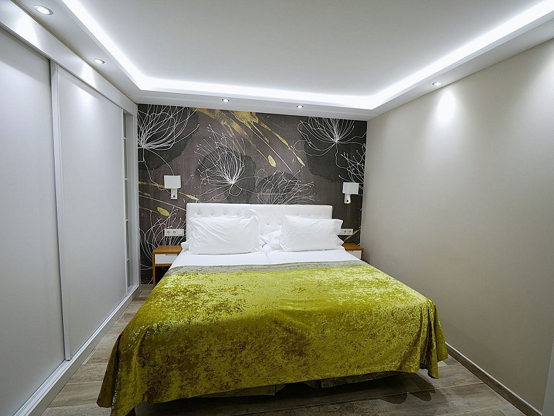 Apartment with Terrace and Wellness Facilities in El Tarter, Canillo. Photo:  17