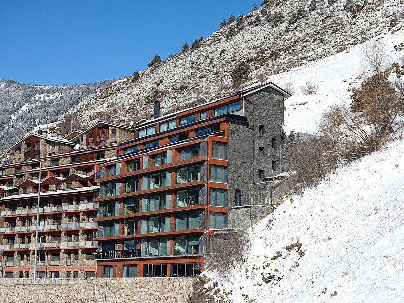 Apartment with Terrace and Wellness Facilities in El Tarter, Canillo. Photo:  22