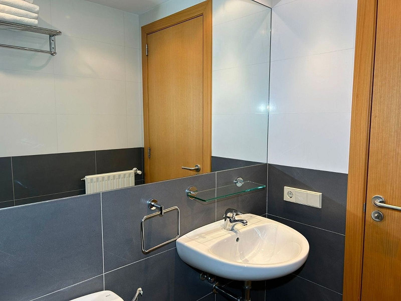 Apartment with Spacious Terrace in a Natural Setting in Ransol, Canillo. Photo:  12