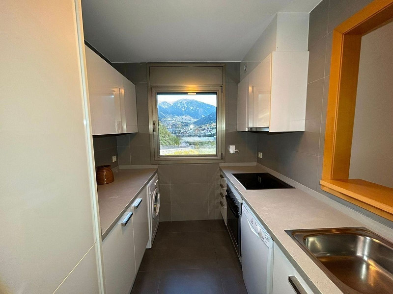 Apartment with Spacious Terrace in a Natural Setting in Ransol, Canillo. Photo:  25