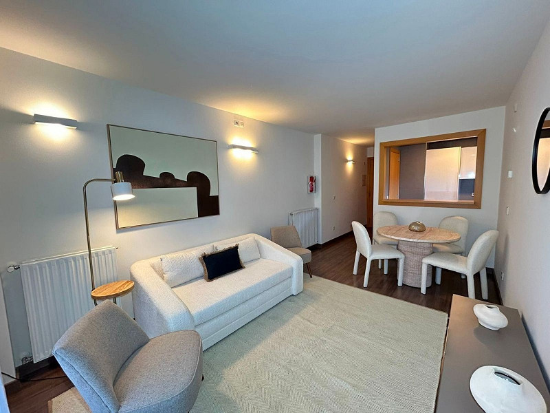 Apartment with Spacious Terrace in a Natural Setting in Ransol, Canillo. Photo:  37