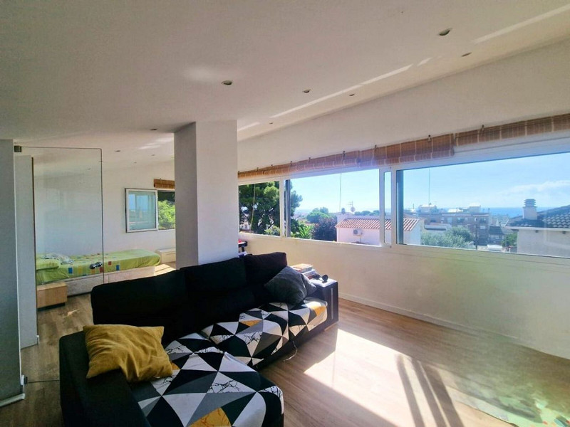Fully Renovated Single-Level Detached Villa, Energy Self-Sufficient and with Sea Views in Valparaíso, Cunit. Photo:  13