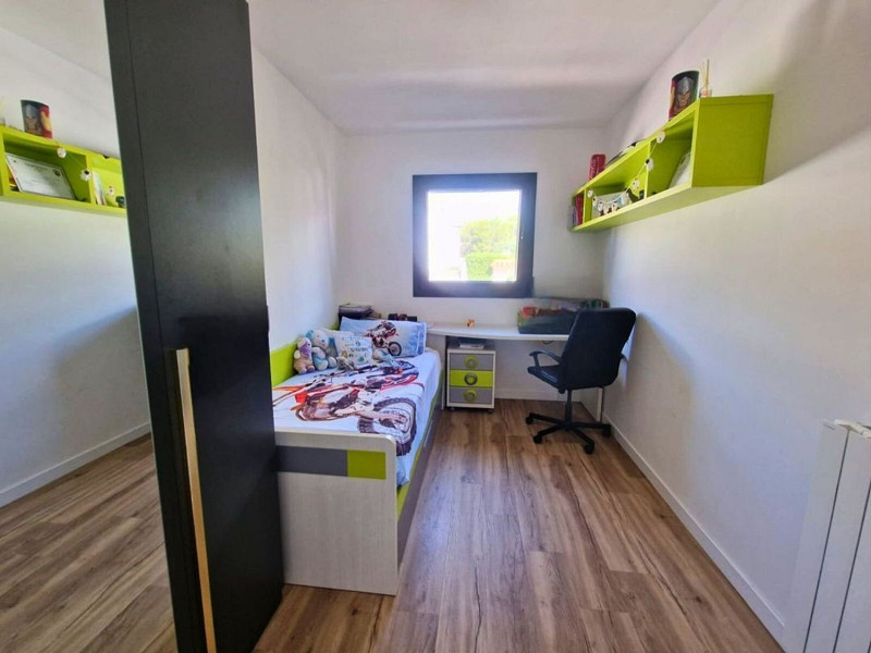 Fully Renovated Single-Level Detached Villa, Energy Self-Sufficient and with Sea Views in Valparaíso, Cunit. Photo:  34