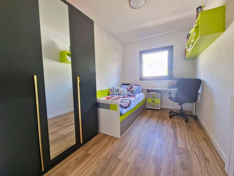 Fully Renovated Single-Level Detached Villa, Energy Self-Sufficient and with Sea Views in Valparaíso, Cunit. Photo:  35