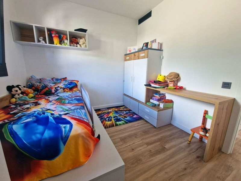 Fully Renovated Single-Level Detached Villa, Energy Self-Sufficient and with Sea Views in Valparaíso, Cunit. Photo:  42