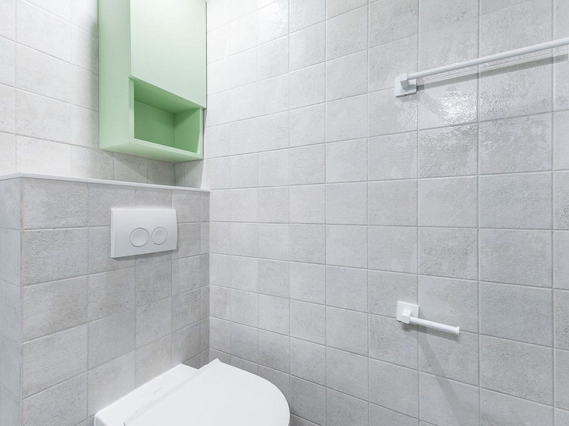 Casa pareada de diseño reformada con jardín y piscina en Gava Mar, Barcelona. Foto:  50