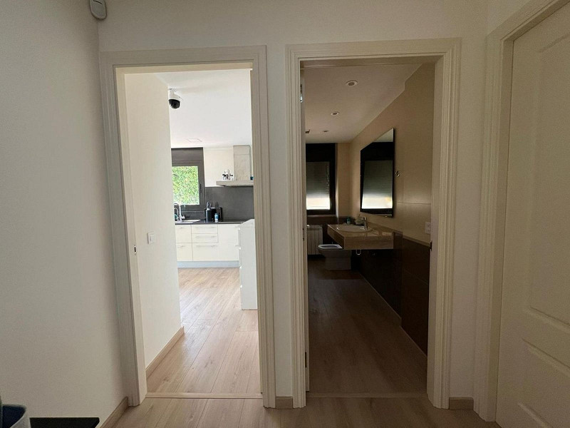 Современный дом с видом на море в Сант-Фелиу-де-Гишольс, Коста-Брава. Фото:  8