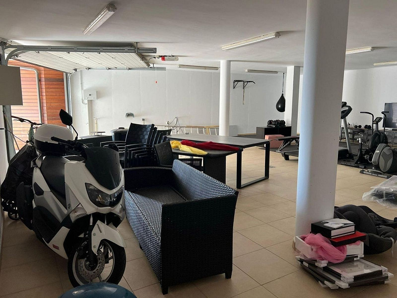 Современный дом с видом на море в Сант-Фелиу-де-Гишольс, Коста-Брава. Фото:  15