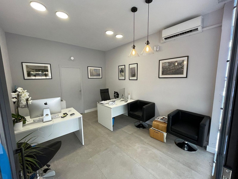 Современный дом с видом на море в Сант-Фелиу-де-Гишольс, Коста-Брава. Фото:  46