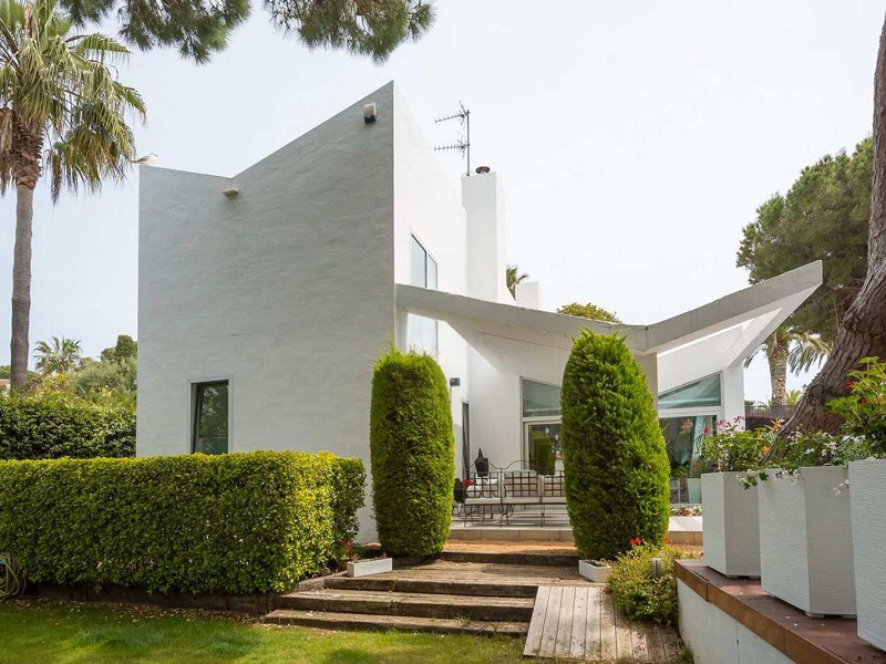 Modern Bright Home with Pool in S’Agaró Vell, Costa Brava. Photo:  3
