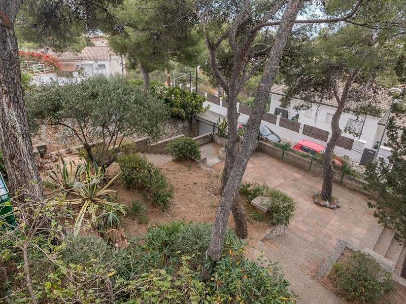 Exclusive villa with sea views and pool in Bellamar, Castelldefels. Photo:  4