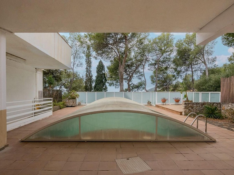Exclusive villa with sea views and pool in Bellamar, Castelldefels. Photo:  10