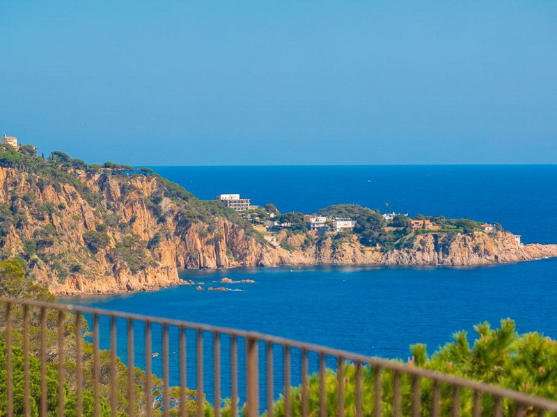 Luxury villa with sea views in Punta Brava, Sant Feliu de Guíxols. Photo:  4