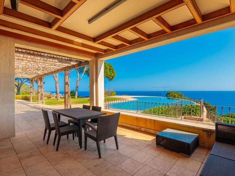 Luxury villa with sea views in Punta Brava, Sant Feliu de Guíxols. Photo:  15