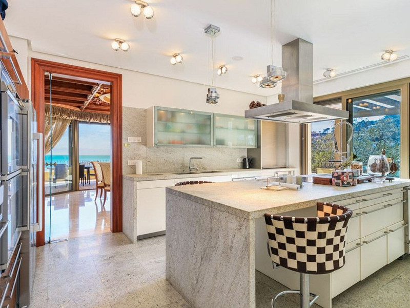 Luxury villa with sea views in Punta Brava, Sant Feliu de Guíxols. Photo:  16