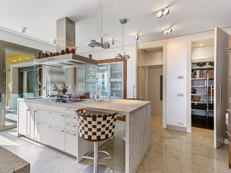 Luxury villa with sea views in Punta Brava, Sant Feliu de Guíxols. Photo:  17