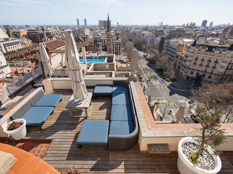 Unique Penthouse with Panoramic Terraces in Eixample, Barcelona. Photo:  3