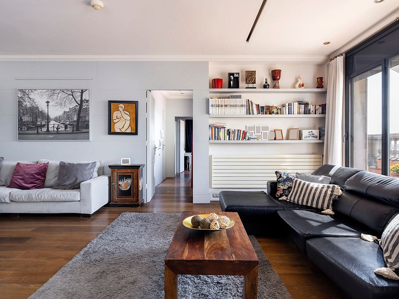 Unique Penthouse with Panoramic Terraces in Eixample, Barcelona. Photo:  23