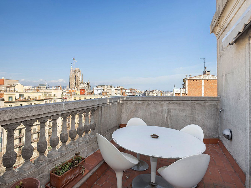 Unique Penthouse with Panoramic Terraces in Eixample, Barcelona. Photo:  39