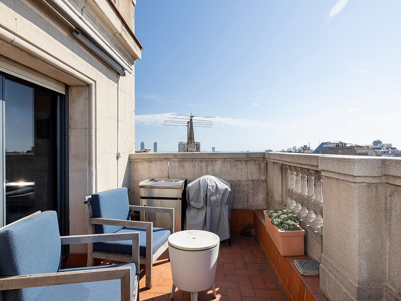 Unique Penthouse with Panoramic Terraces in Eixample, Barcelona. Photo:  43