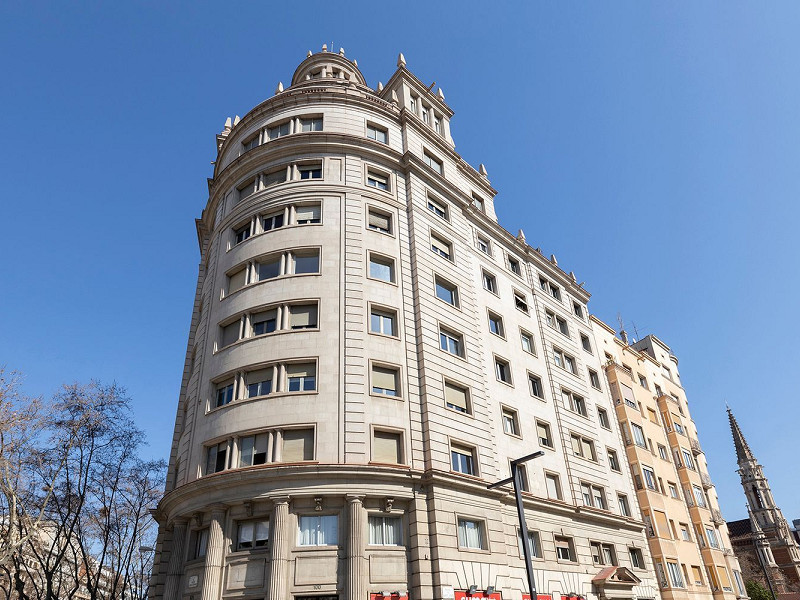 Unique Penthouse with Panoramic Terraces in Eixample, Barcelona. Photo:  54