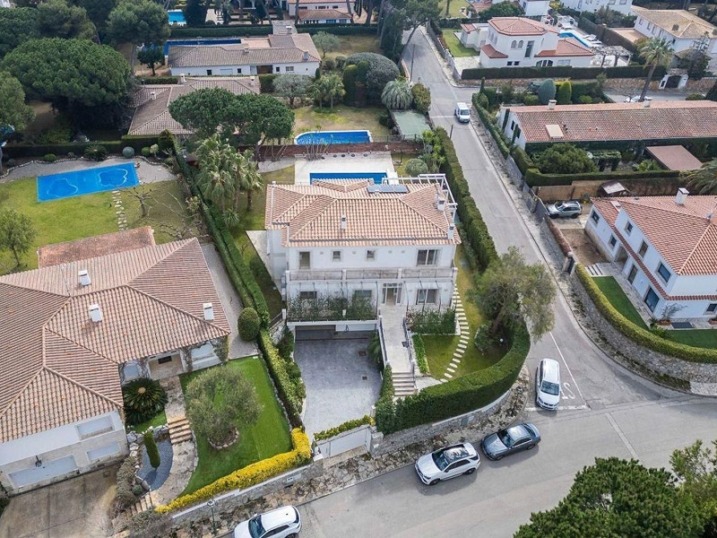 Luxury villa with open sea views in La Gavina, S’Agaró, Costa Brava. Photo:  10