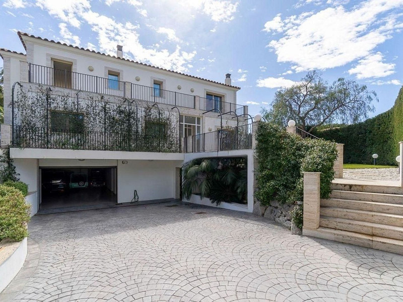 Luxury villa with open sea views in La Gavina, S’Agaró, Costa Brava. Photo:  19