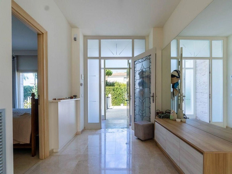 Luxury villa with open sea views in La Gavina, S’Agaró, Costa Brava. Photo:  24