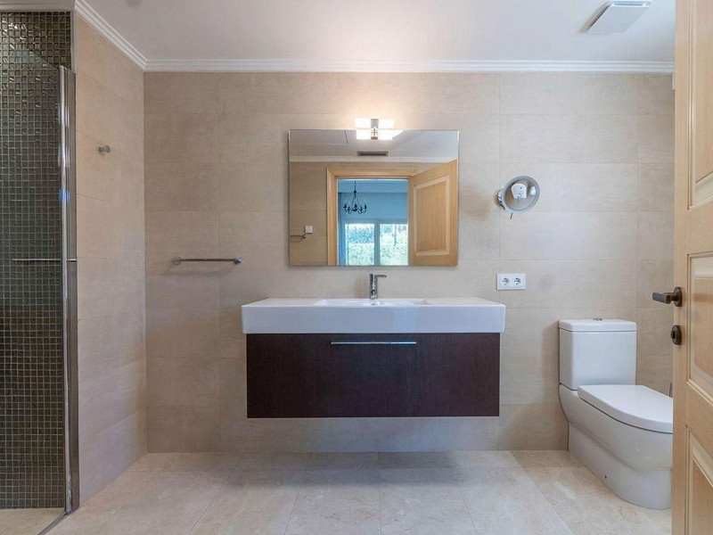 Luxury villa with open sea views in La Gavina, S’Agaró, Costa Brava. Photo:  26