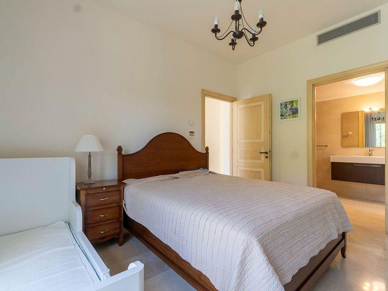 Luxury villa with open sea views in La Gavina, S’Agaró, Costa Brava. Photo:  27