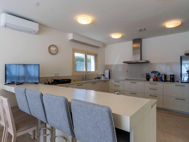 Luxury villa with open sea views in La Gavina, S’Agaró, Costa Brava. Photo:  40