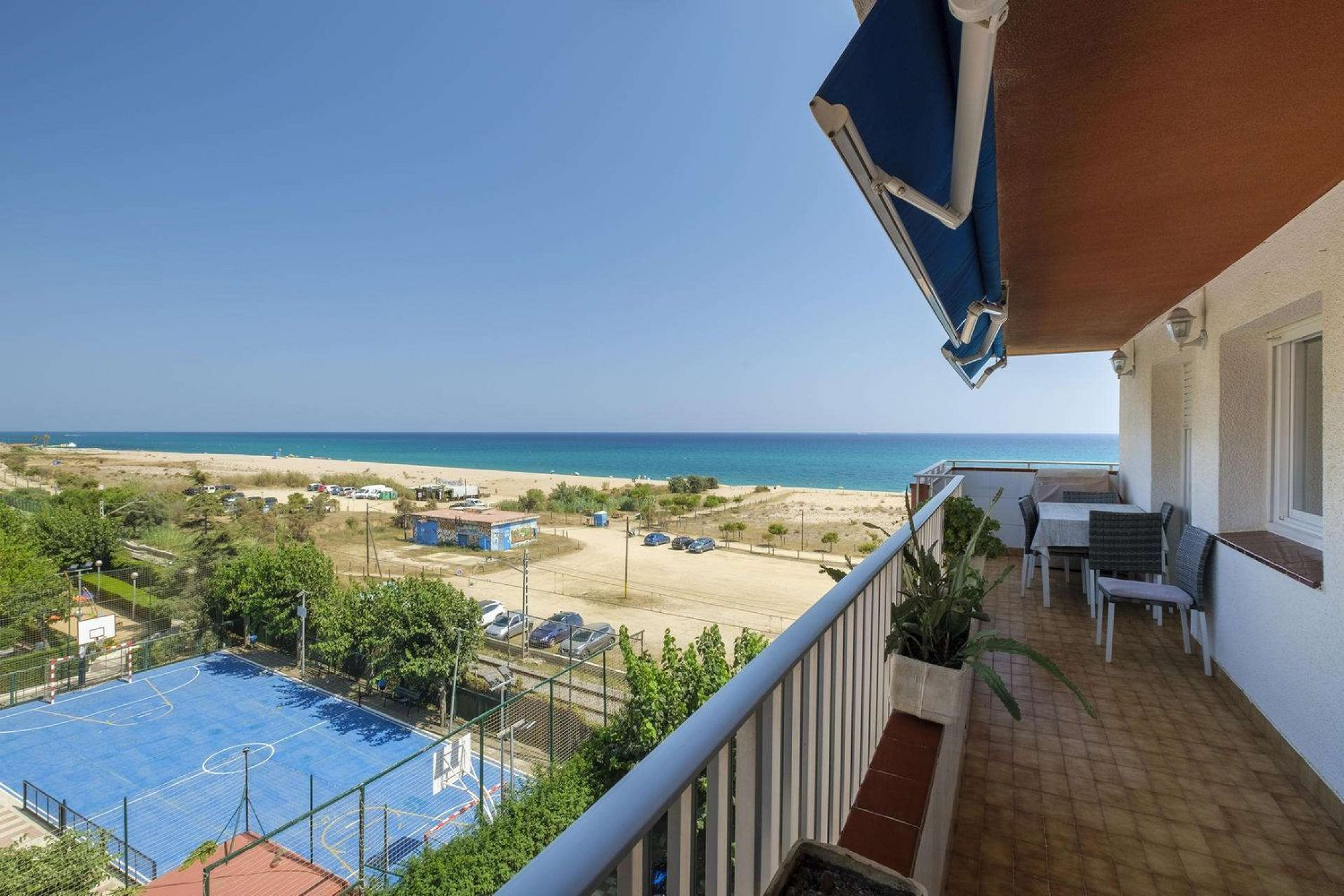 Bright Seafront Apartment in Arenys de Mar, Costa Maresme