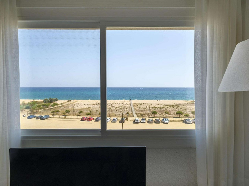 Bright Seafront Apartment in Arenys de Mar, Costa Maresme. Photo:  6