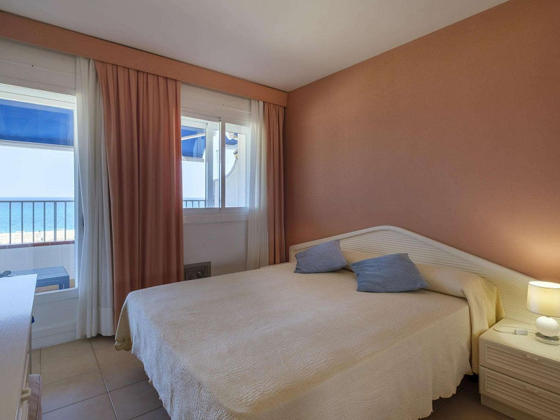 Bright Seafront Apartment in Arenys de Mar, Costa Maresme. Photo:  12