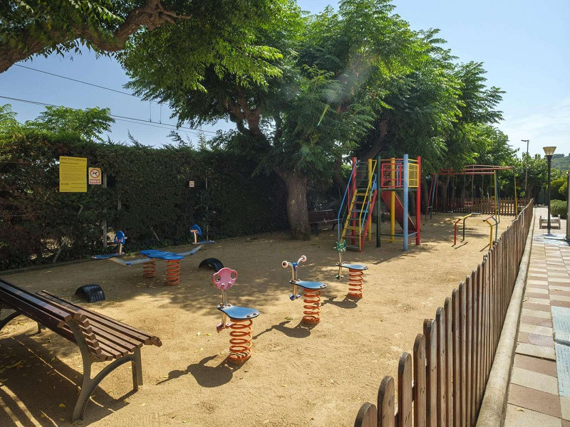 Bright Seafront Apartment in Arenys de Mar, Costa Maresme. Photo:  27