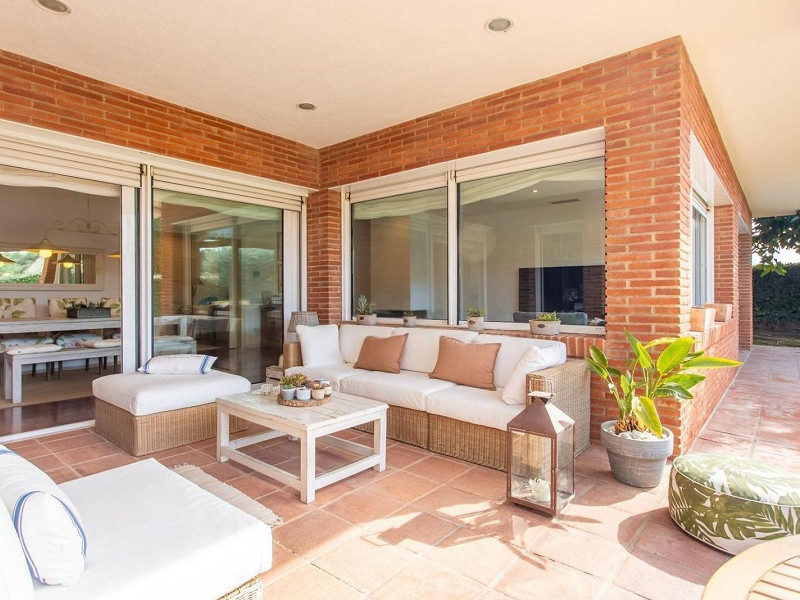 Luxury Single-Storey Home with Pool in Sant Vicenc de Montalt, Barcelona. Photo:  7