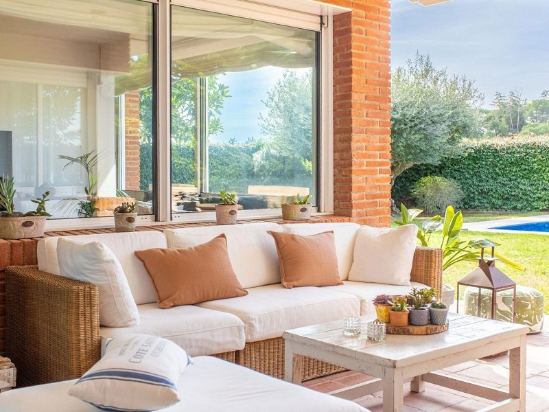 Luxury Single-Storey Home with Pool in Sant Vicenc de Montalt, Barcelona. Photo:  9