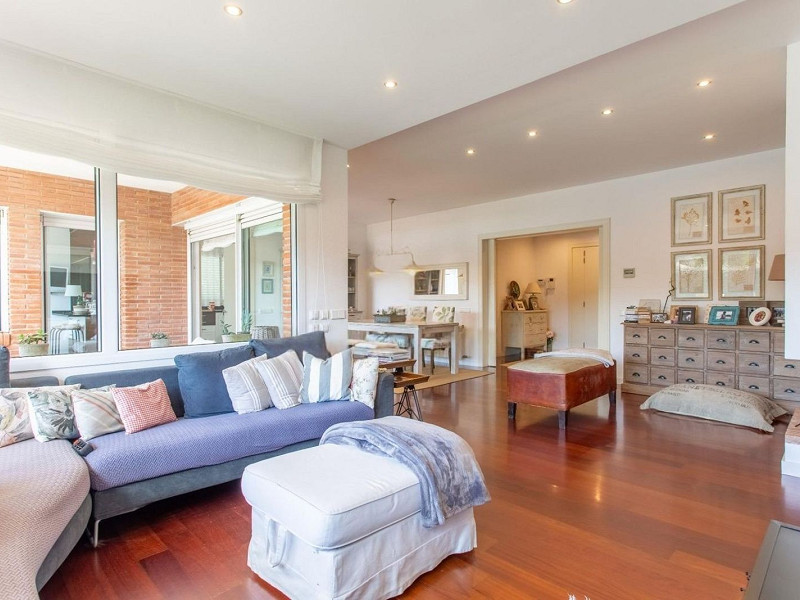 Luxury Single-Storey Home with Pool in Sant Vicenc de Montalt, Barcelona. Photo:  13