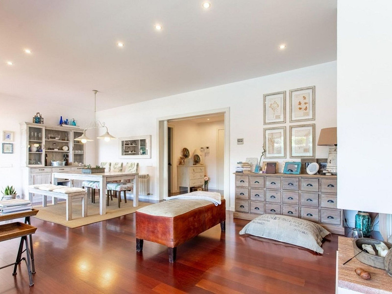 Luxury Single-Storey Home with Pool in Sant Vicenc de Montalt, Barcelona. Photo:  18