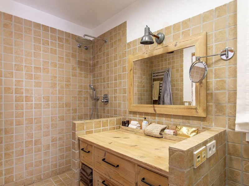 Luxury Single-Storey Home with Pool in Sant Vicenc de Montalt, Barcelona. Photo:  29