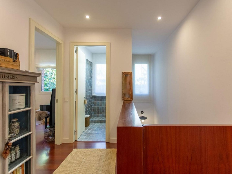 Luxury Single-Storey Home with Pool in Sant Vicenc de Montalt, Barcelona. Photo:  42