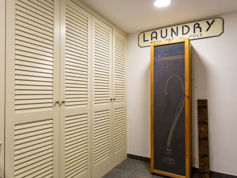 Luxury Single-Storey Home with Pool in Sant Vicenc de Montalt, Barcelona. Photo:  48