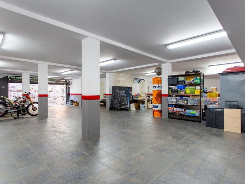 Luxury Single-Storey Home with Pool in Sant Vicenc de Montalt, Barcelona. Photo:  49