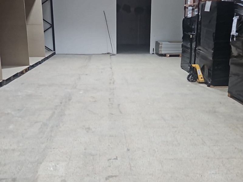 Коммерческое помещение большой площади в Сабаделе, Барселона. Фото:  5