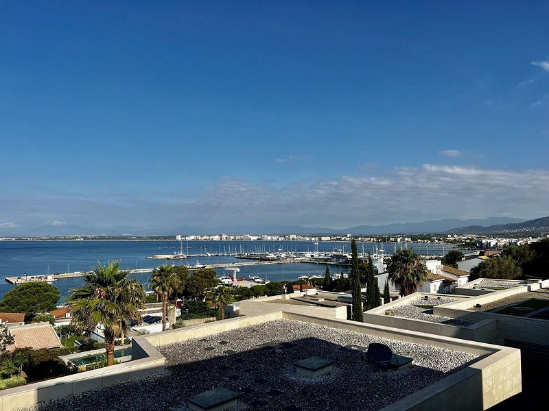 Luxury villa with panoramic views in Roses, Costa Brava. Photo:  39