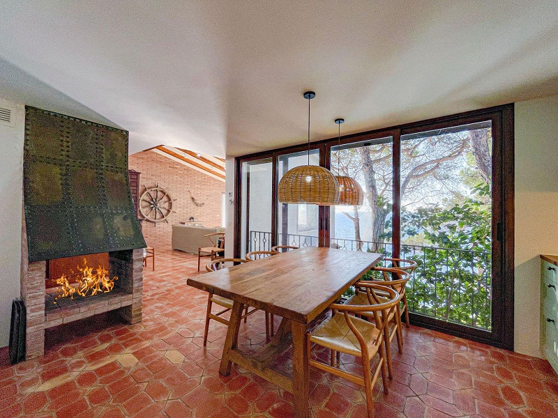 Mediterranean villa with direct beach access in Sant Antoni de Calonge, Costa Brava. Photo:  9