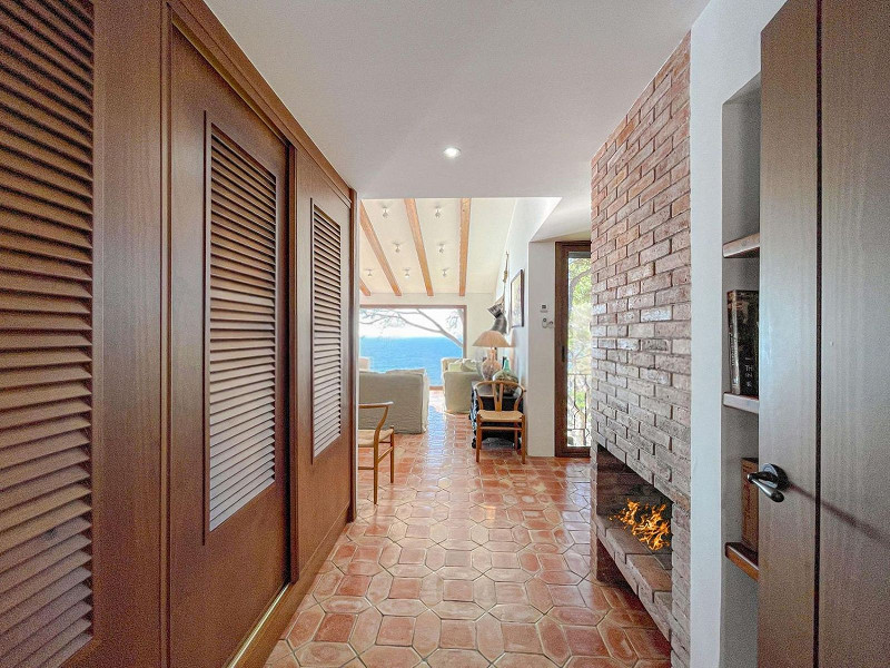 Mediterranean villa with direct beach access in Sant Antoni de Calonge, Costa Brava. Photo:  11